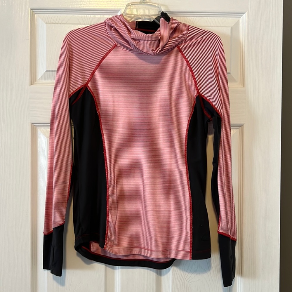 Road Runner Sports long sleeve pullover size Medium